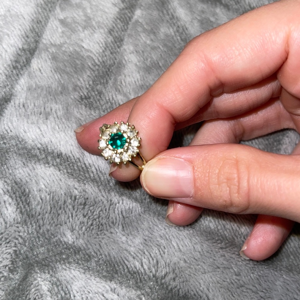 Emerald ring